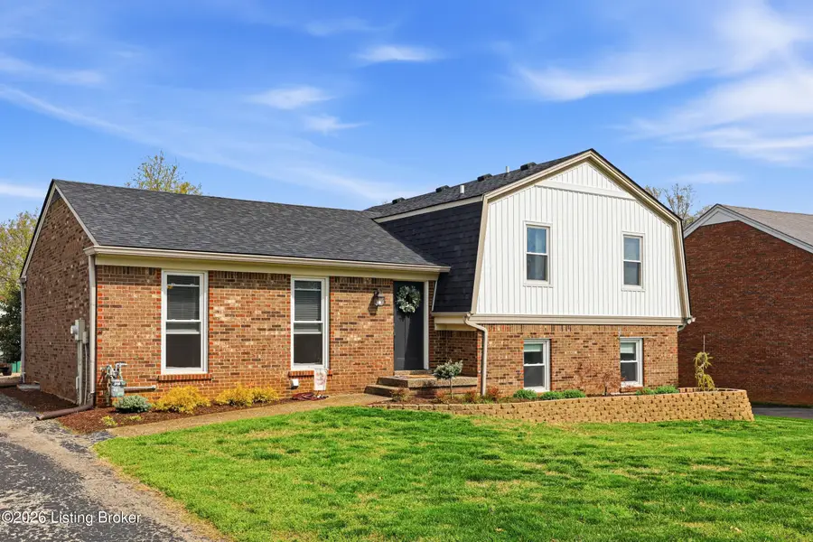 7207 Hollow Creek Rd, Louisville, KY 40228 - #2