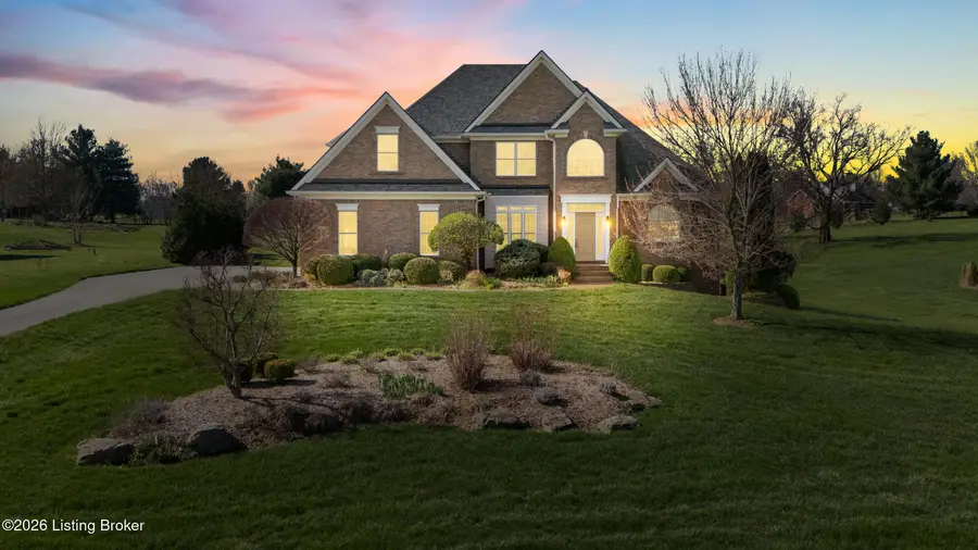 1021 Windsor Dr, Shelbyville, KY 40065 - #2