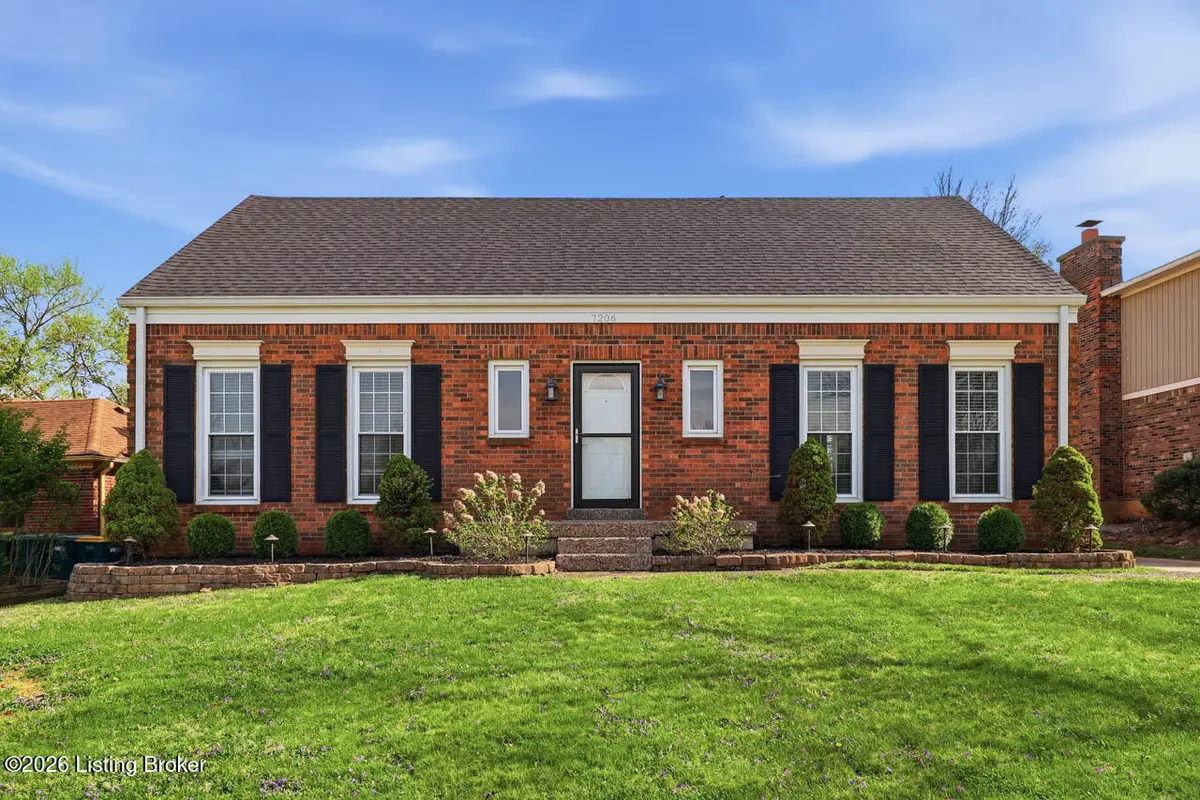 7206 Hollow Creek Rd, Louisville, KY 40228 - #1