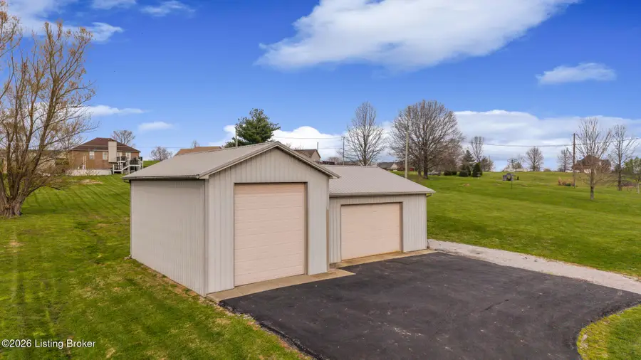 462 Wilsonville Rd, Fisherville, KY 40023 - #3