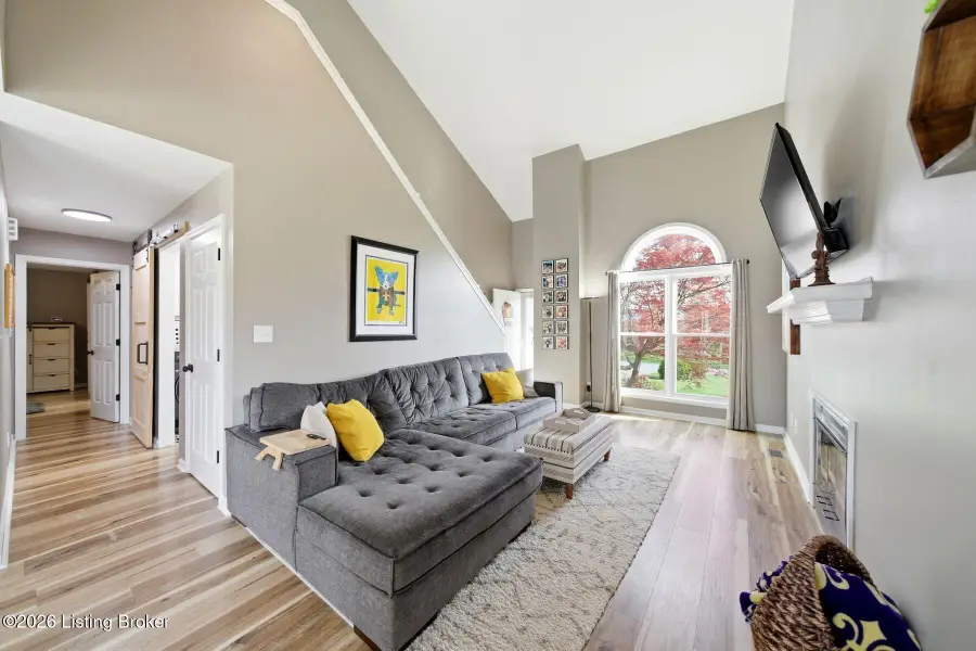 506 Garden Ct, Simpsonville, KY 40067 - #3