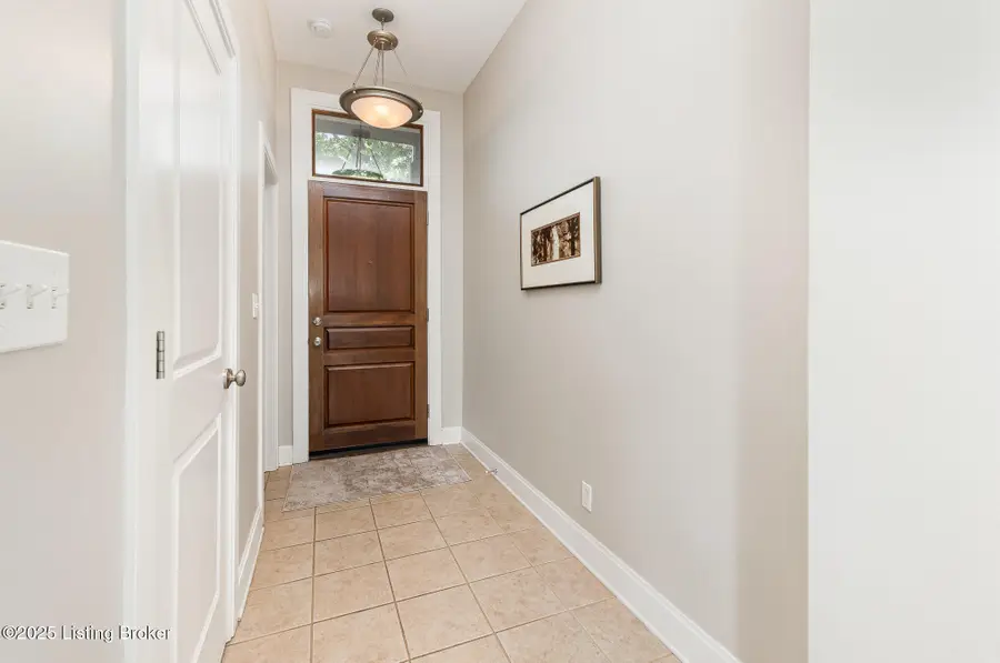 2011 Frankfort Ave #403, Louisville, KY 40206 - #3