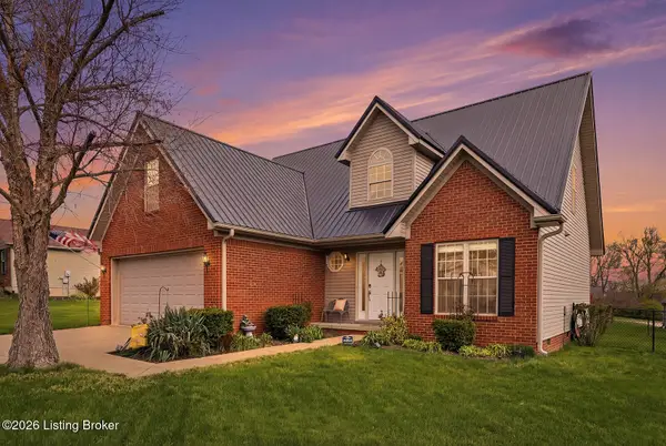 504 Chaucer Dr, Lawrenceburg, KY 40342