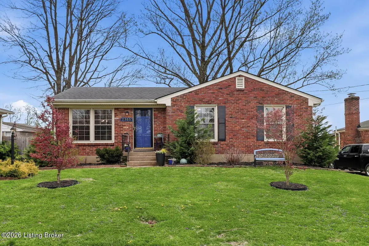 2305 Allegheny Dr, Jeffersontown, KY 40299 - #1