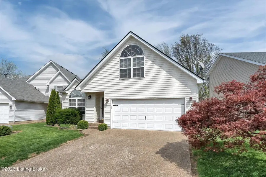 3907 Pinoak View Ct, Louisville, KY 40299 - #3