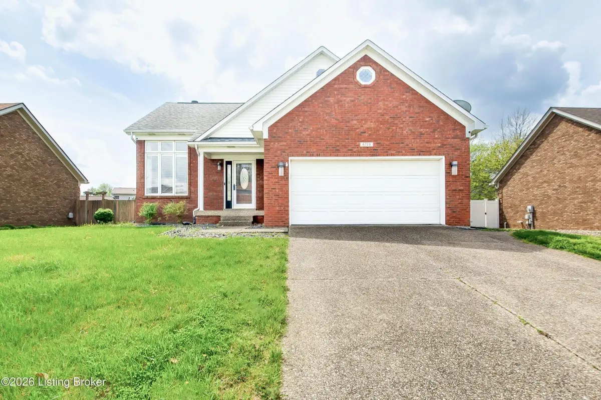 6710 Grandfield Rd, Louisville, KY 40258 - #1