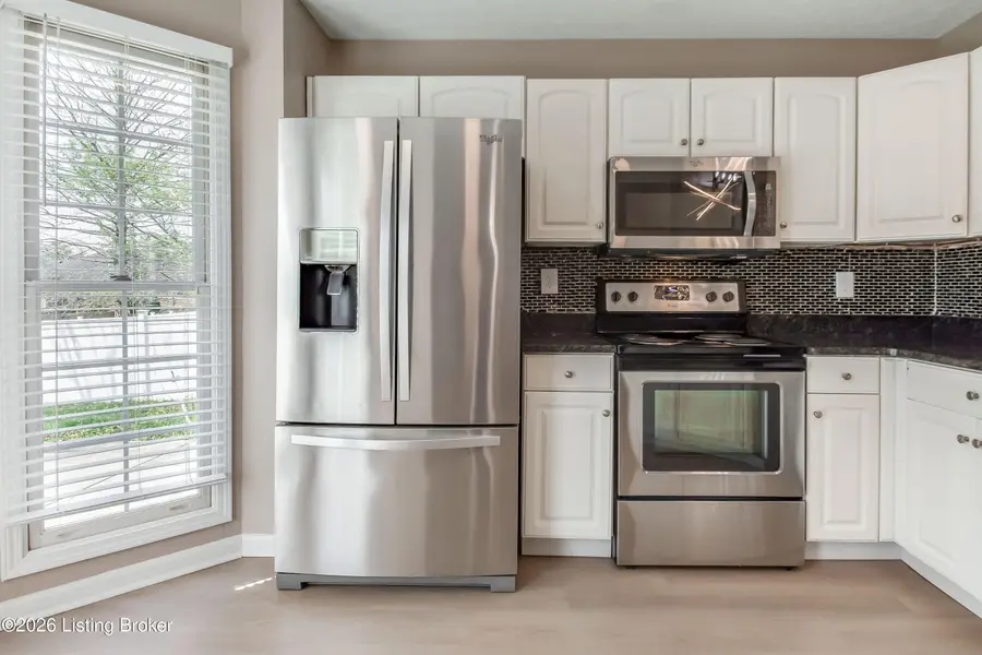 6710 Grandfield Rd, Louisville, KY 40258 - #3