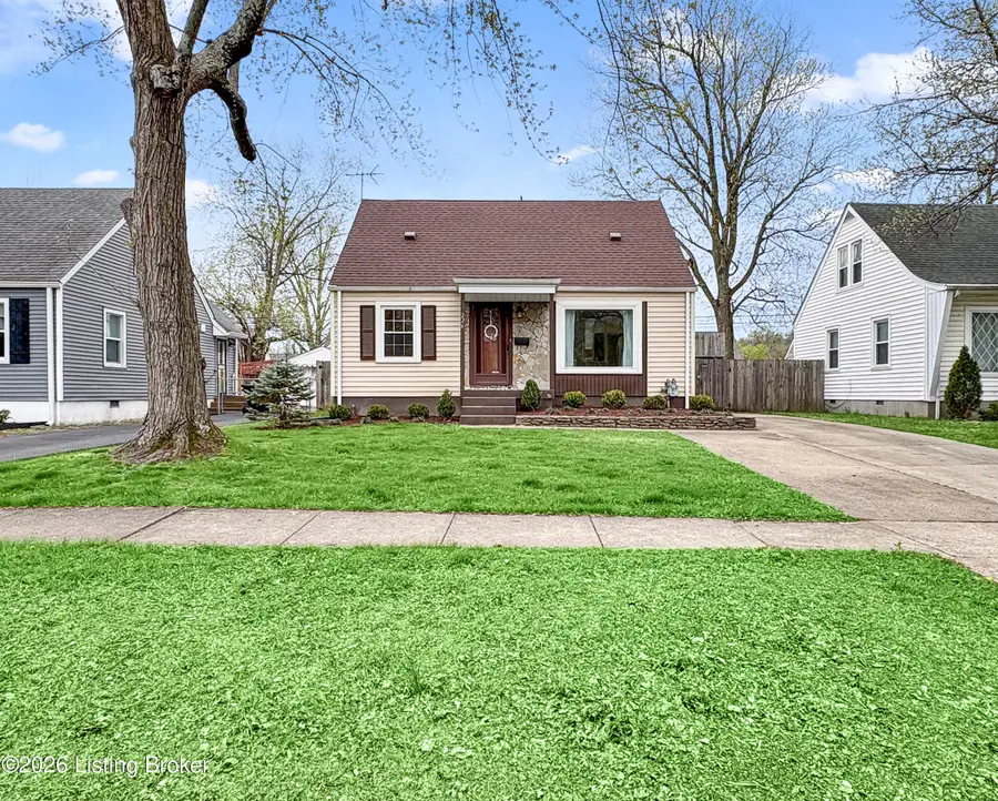 226 Kenoak Dr, Louisville, KY 40214 - #3