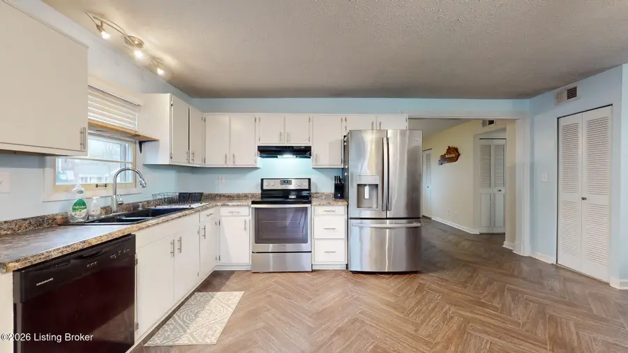 1812 The Meadow Rd, Louisville, KY 40223 - #2