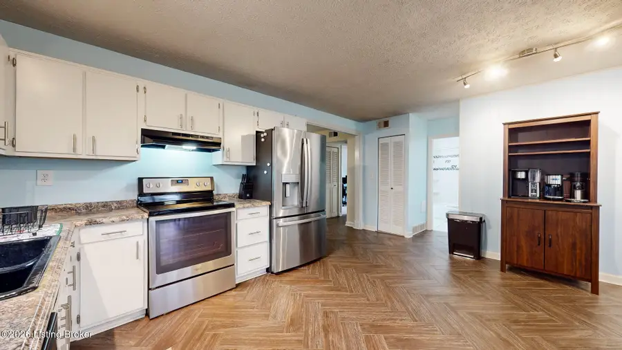 1812 The Meadow Rd, Louisville, KY 40223 - #3
