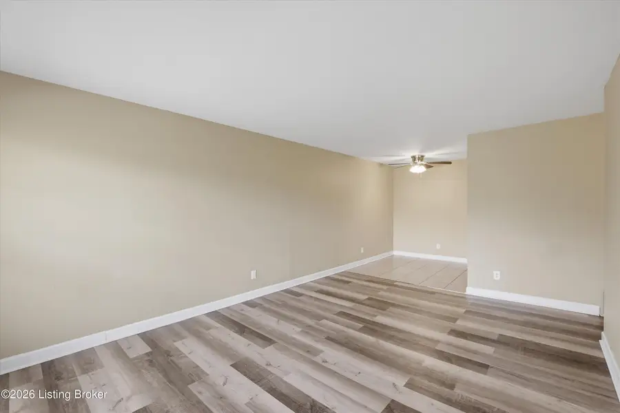 1972 Goldsmith Ln #APT 4, Louisville, KY 40218 - #3