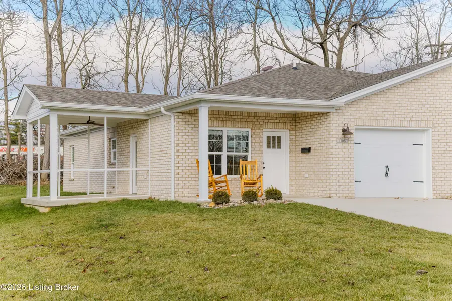 1104 N Main St, Elizabethtown, KY 42701 - #2