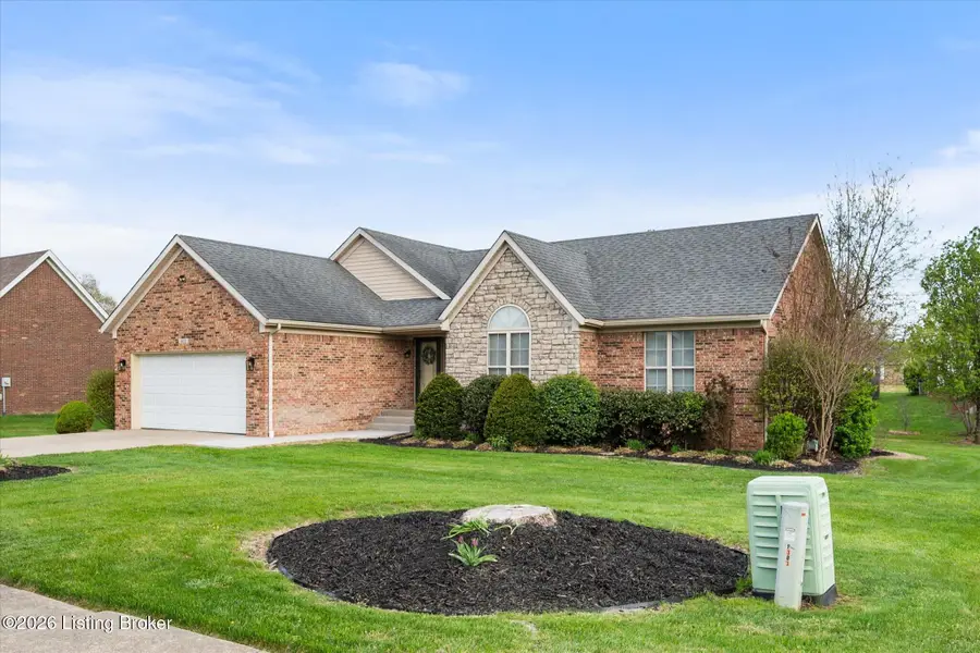 413 Sam Dr, Louisville, KY 40214 - #2