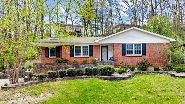 9108 Royal Oak Dr, Louisville, KY 40272