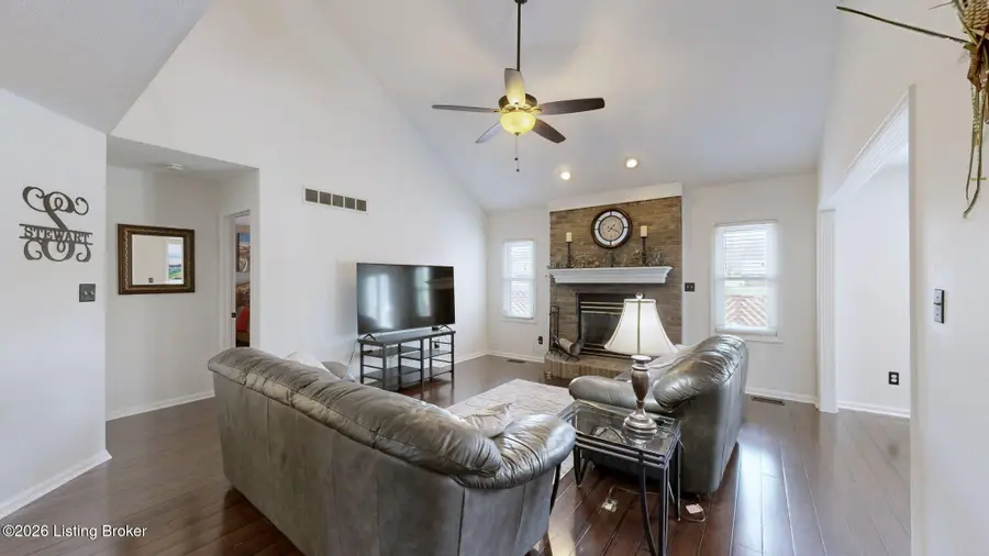 400 Olde Colony Cove, Louisville, KY 40214 - #2