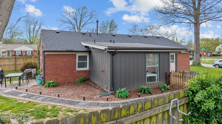 2005 Keeneland Blvd, Louisville, KY 40223 - #2