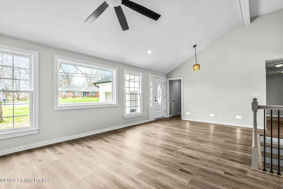 400 Newman Way, Mount Washington, KY 40047 - #3