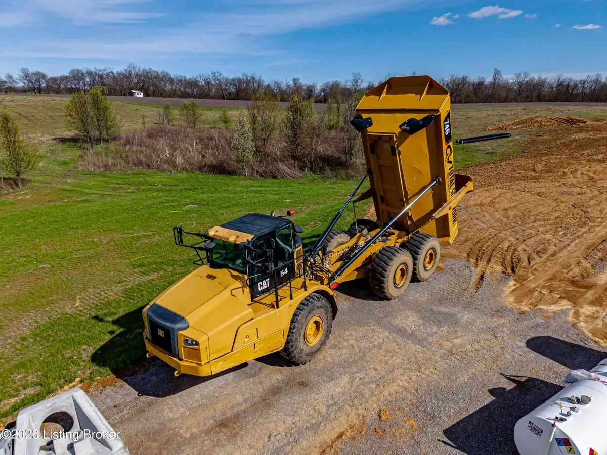 90 N Stallard Dr, Shelbyville, KY 40065 - #1