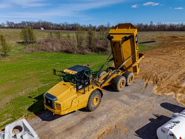 90 N Stallard Dr, Shelbyville, KY 40065