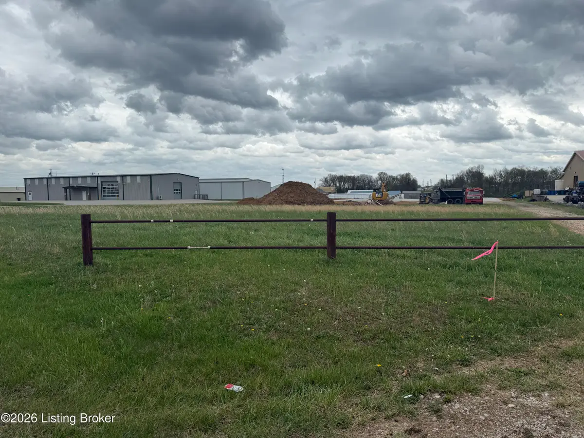 1855 Armory Pl, Brandenburg, KY 40108 - #1