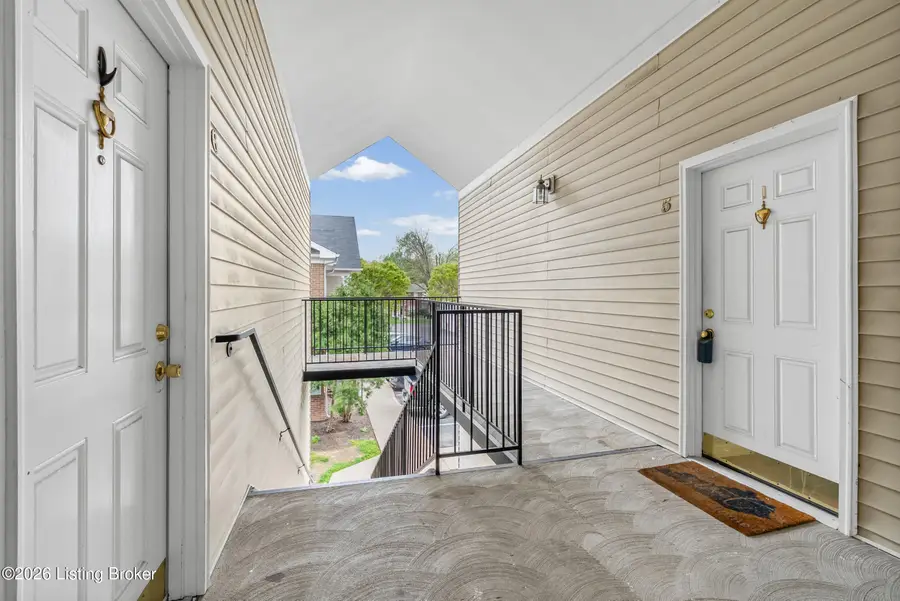 1110 Westlynne Pl #UNIT 7, Louisville, KY 40222 - #3