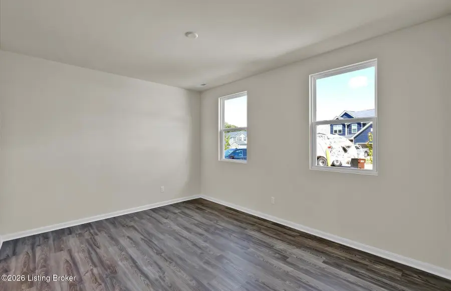 7602 Fair Ln, Louisville, KY 40291 - #2