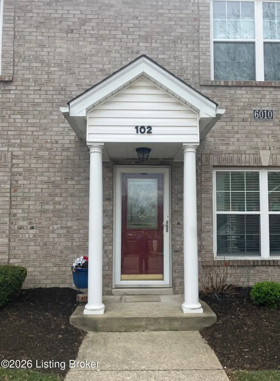 6010 Wooded Creek Dr #102, Louisville, KY 40291 - #2