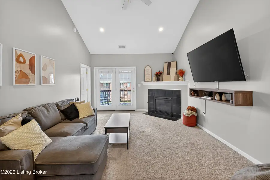 9316 Pine Lake Dr #202, Louisville, KY 40220 - #2