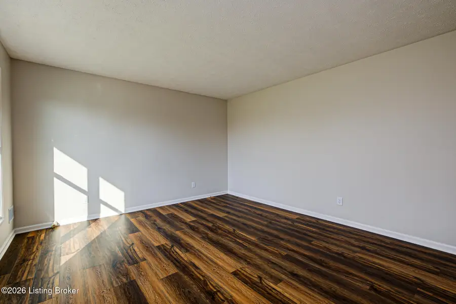 10907 Blackwood Rd, Louisville, KY 40299 - #3