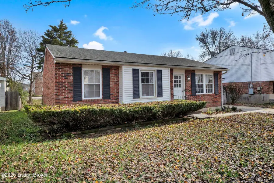 5011 Fairwood Ln, Louisville, KY 40291 - #2