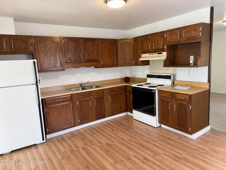 6004 Loretta St, Louisville, KY 40213 - #3