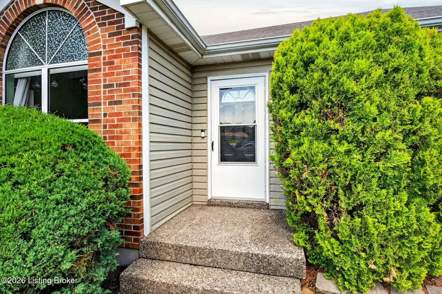 12501 Kiawah Ct, Louisville, KY 40245 - #3