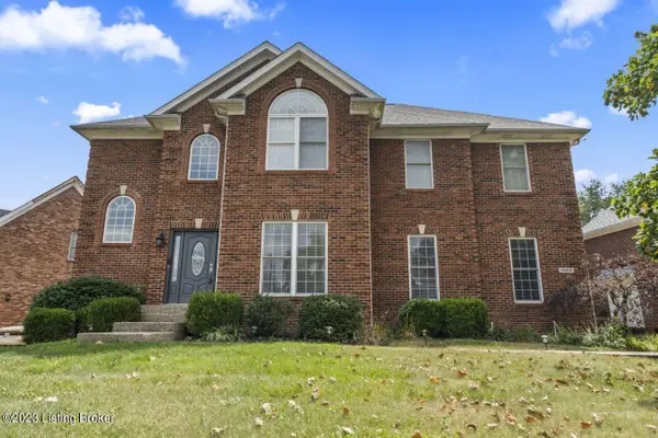 4809 Cedar Forest Pl, Louisville, KY 40245