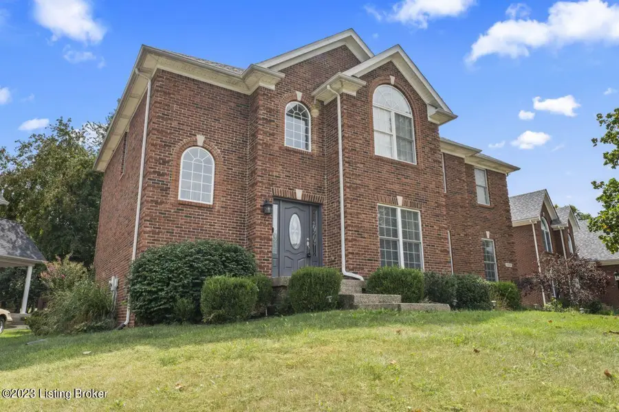 4809 Cedar Forest Pl, Louisville, KY 40245 - #2