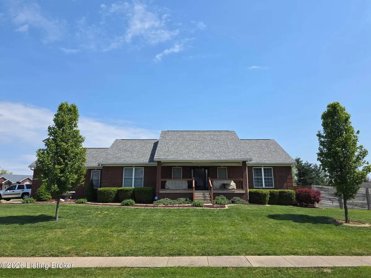234 Cedar Place Dr, Shepherdsville, KY 40165 - #1