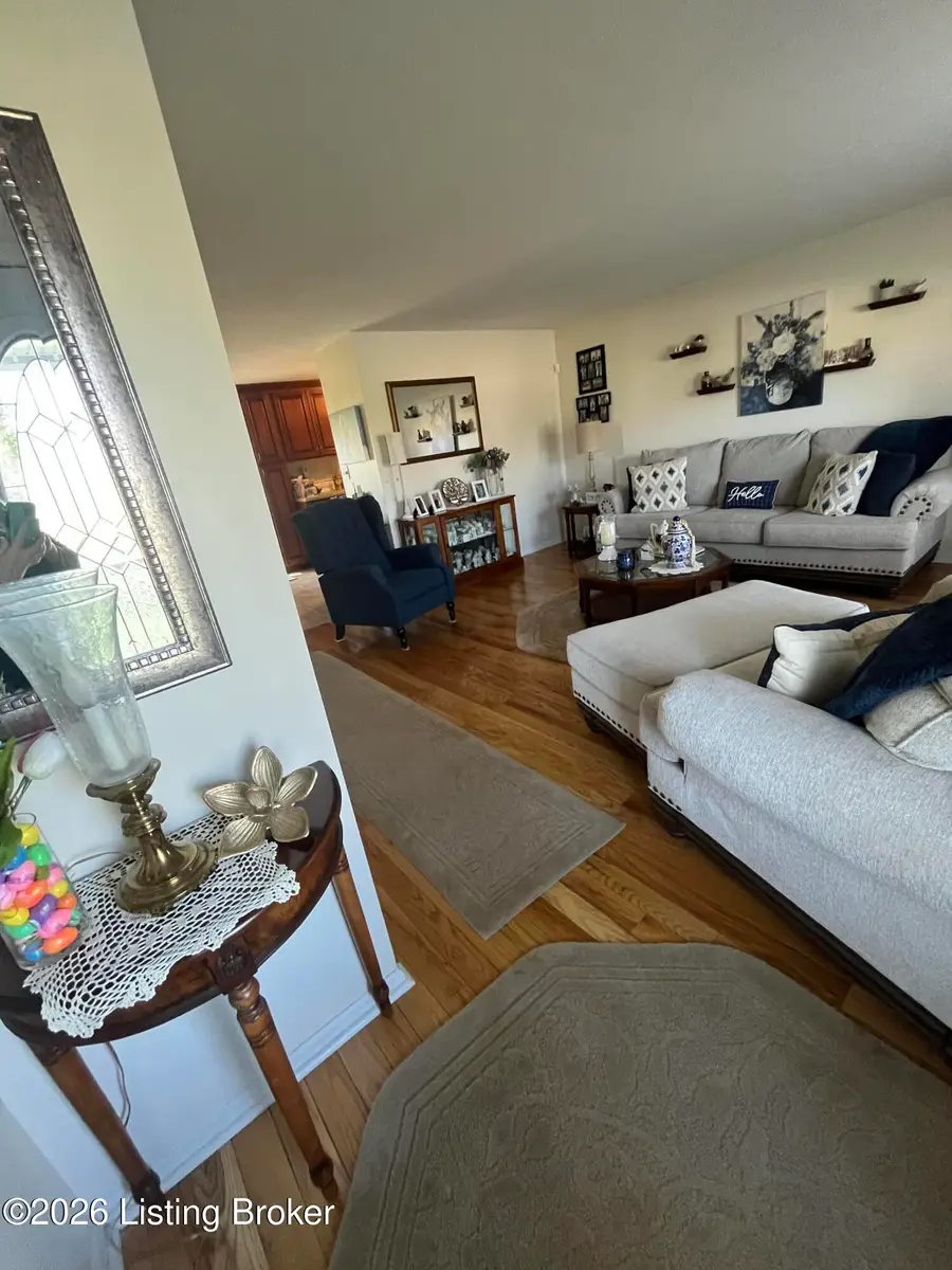 7201 Autumn Bent Way, Crestwood, KY 40014 - #2