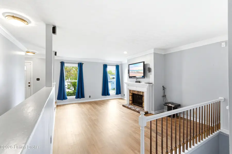 11604 Kings Ln, Louisville, KY 40243 - #2