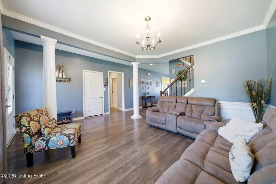 8908 Talon Ridge Dr, Louisville, KY 40229 - #3