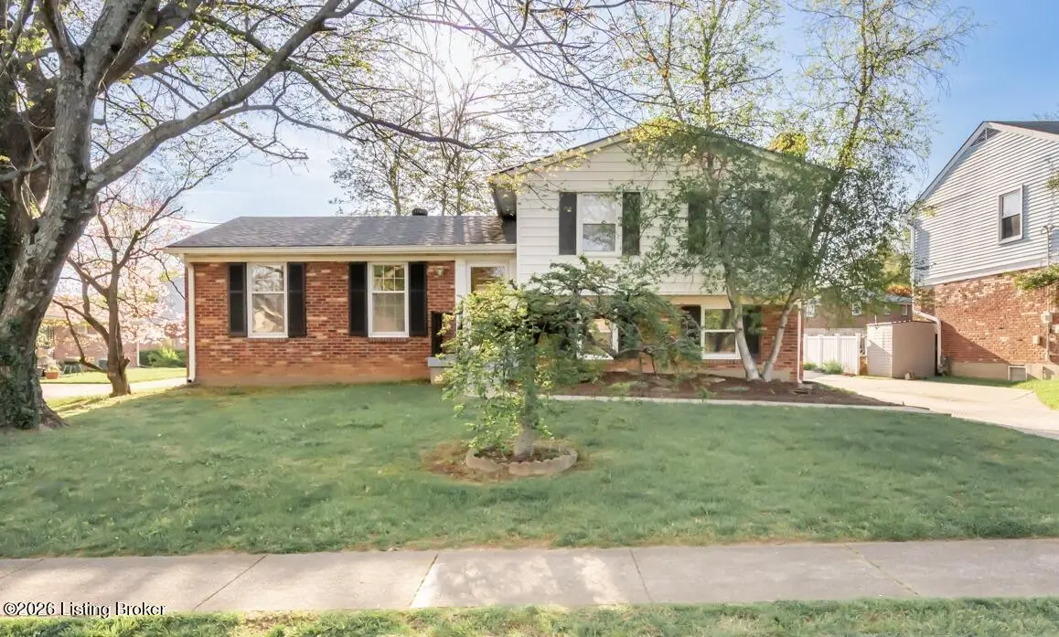 2823 Six Mile Ln, Louisville, KY 40220 - #1