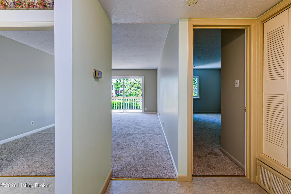 1935 Gardiner Ln #C44, Louisville, KY 40205 - #1