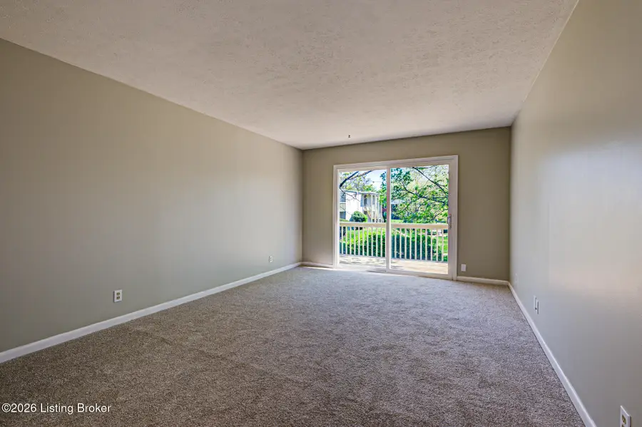 1935 Gardiner Ln #C44, Louisville, KY 40205 - #3