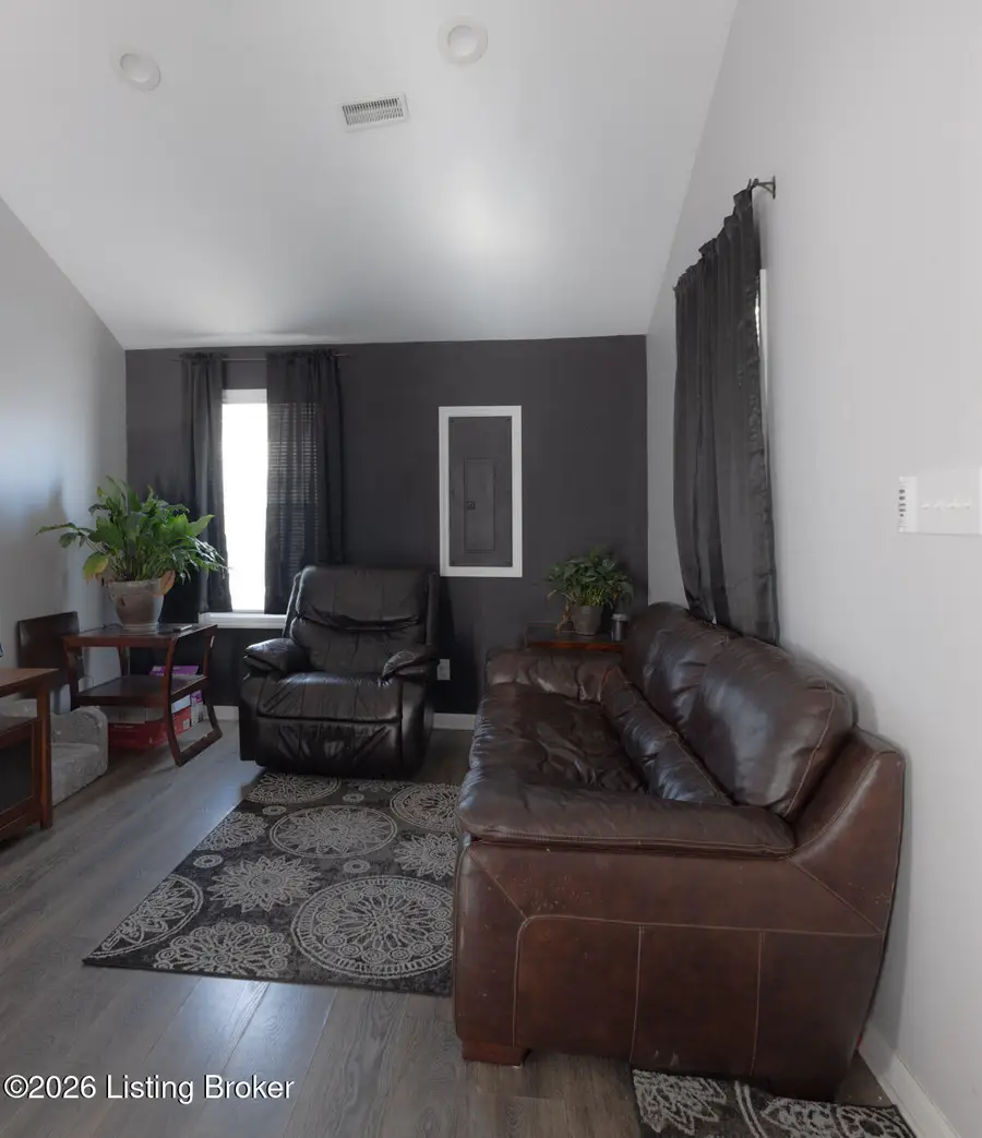 1038 High St, Shelbyville, KY 40065 - #2