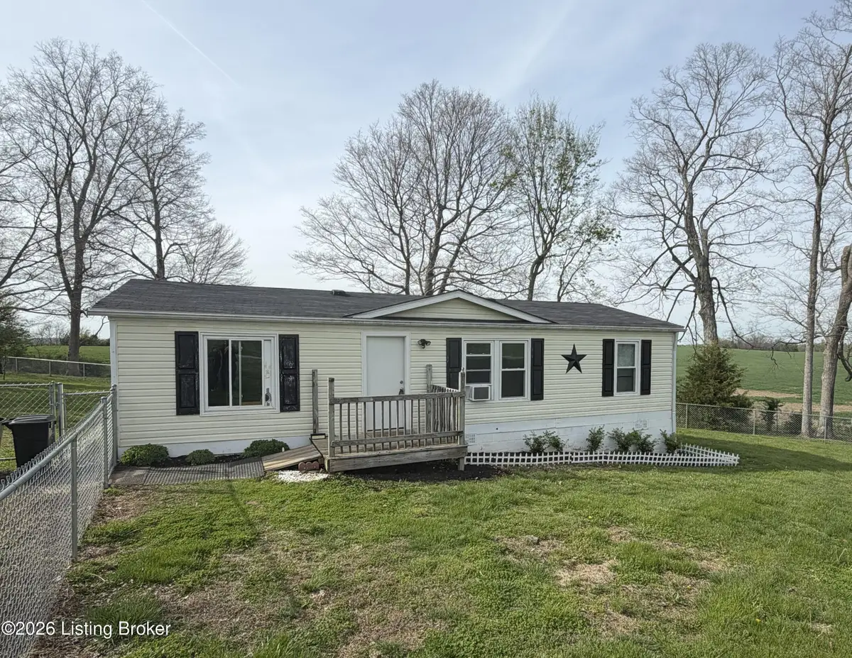 8460 Bloomfield Rd, Bloomfield, KY 40008 - #1