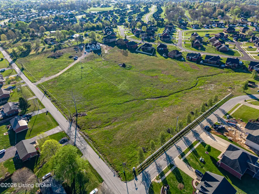 2666 Greenbriar Rd, Mount Washington, KY 40047 - #2