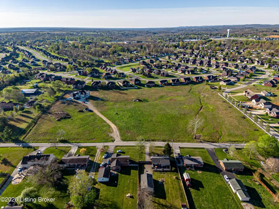 2666 Greenbriar Rd, Mount Washington, KY 40047 - #3