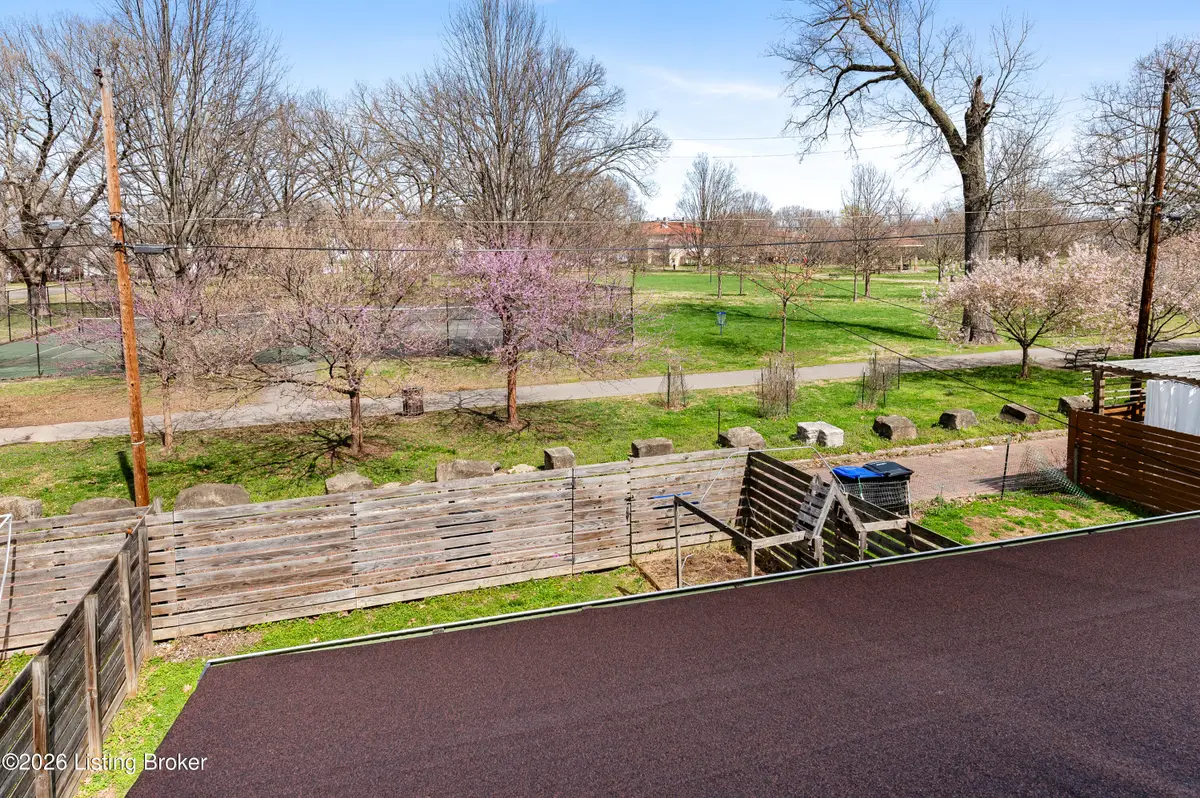 521 Camp St, Louisville, KY 40203 - #1