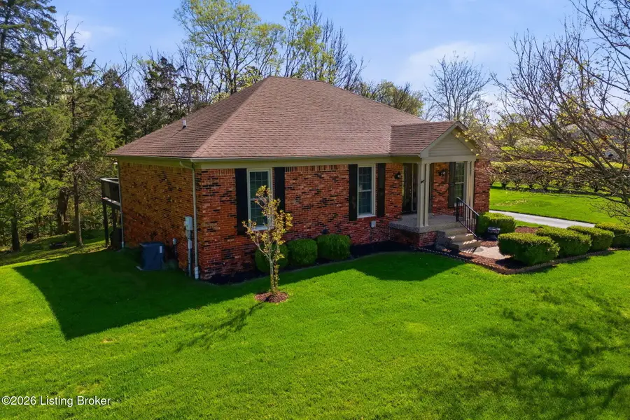 3103 Pioneer Pl, Crestwood, KY 40014 - #2