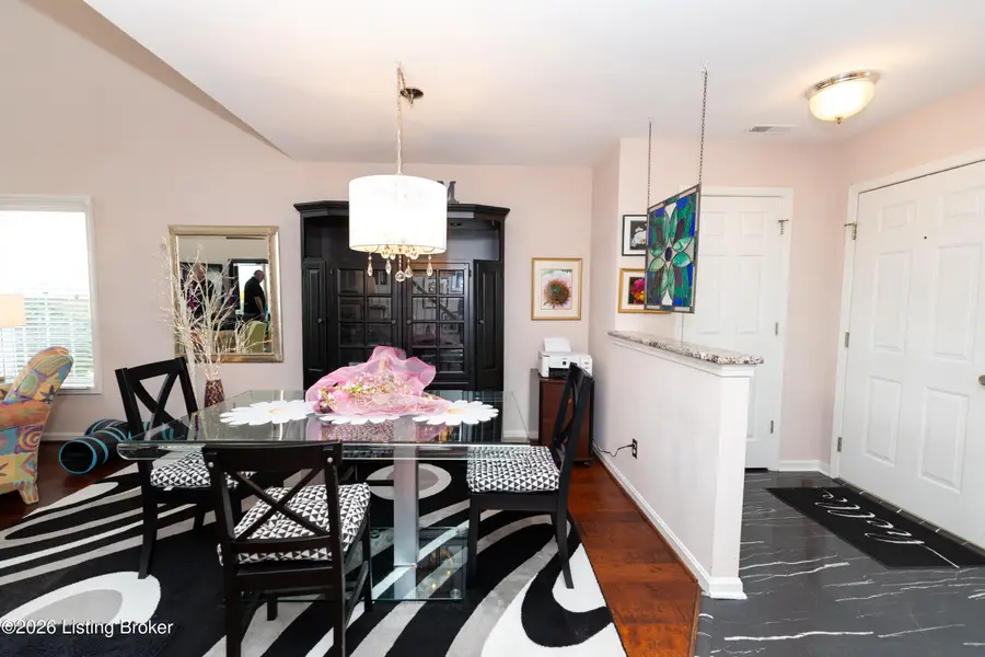 10107 Colonel Hancock Dr, Louisville, KY 40291 - #3