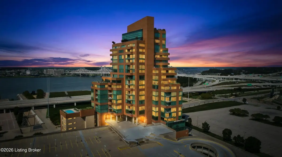 222 E Witherspoon St #605, Louisville, KY 40202 - #1