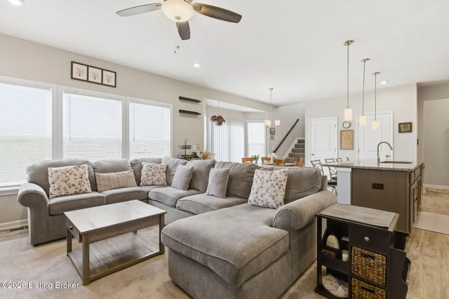 11202 Comfort Ct, Louisville, KY 40229 - #3